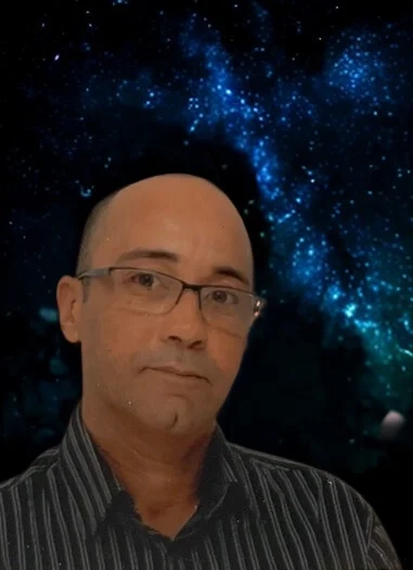 "Yacine Bireche – Consultant en stratégie digitale et fondateur de BY Créativité & Stratégie Webmarketing"